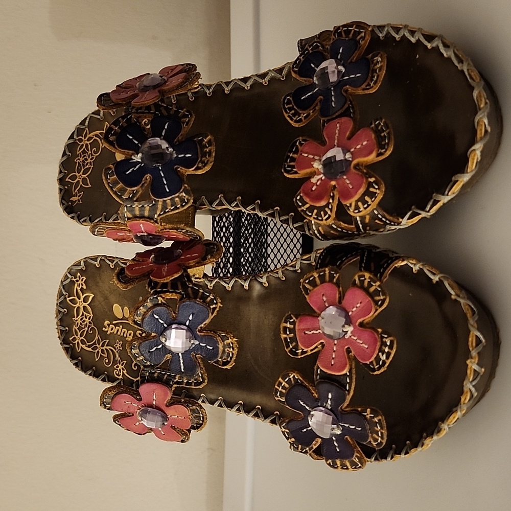 Spring Step Leather Sandals - Picture 4 of 13